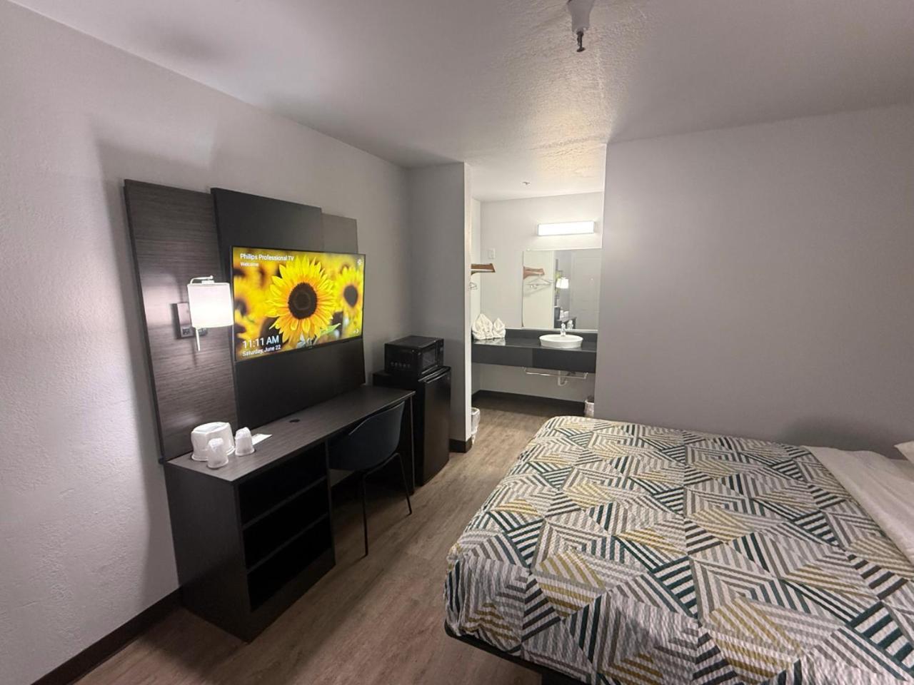 Hotel 6-des Moines, Ia - North 2*