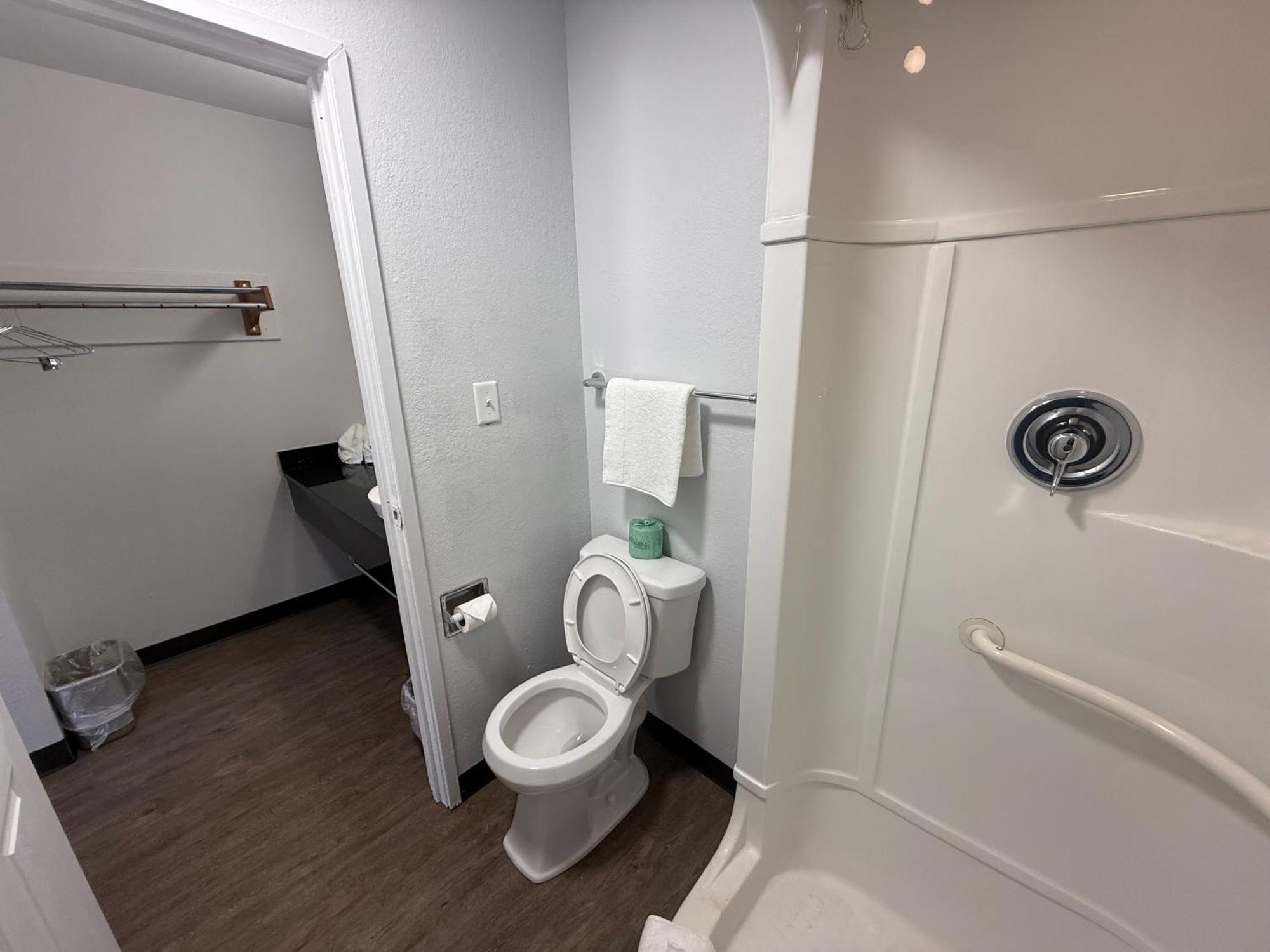 6-des Moines, Ia - North Des Moines